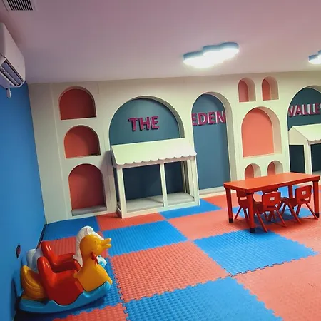 Family With Pool Eden Valley *