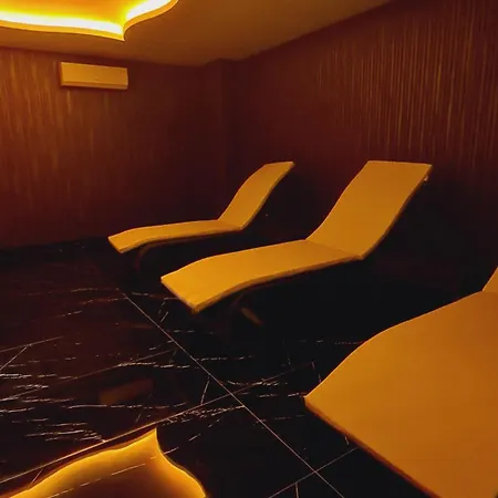 Family With Pool Eden Valley אלאניה